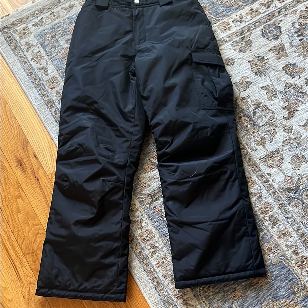 Black Casual Snow Pants with Relaxed Fit and Water Resistant Material